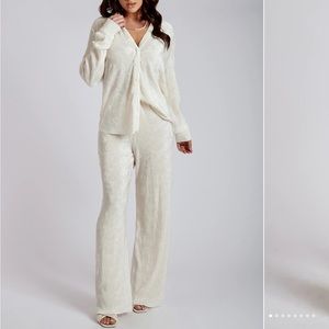 MESHKI AYTAN PLEATED BUTTON UP AND TROUSERS SET IN WHITE/TOFU TEXTURED